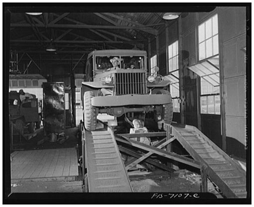 Photo: Arthur S. Siegel, 1942. Chrysler Corporation Dodge truck plant